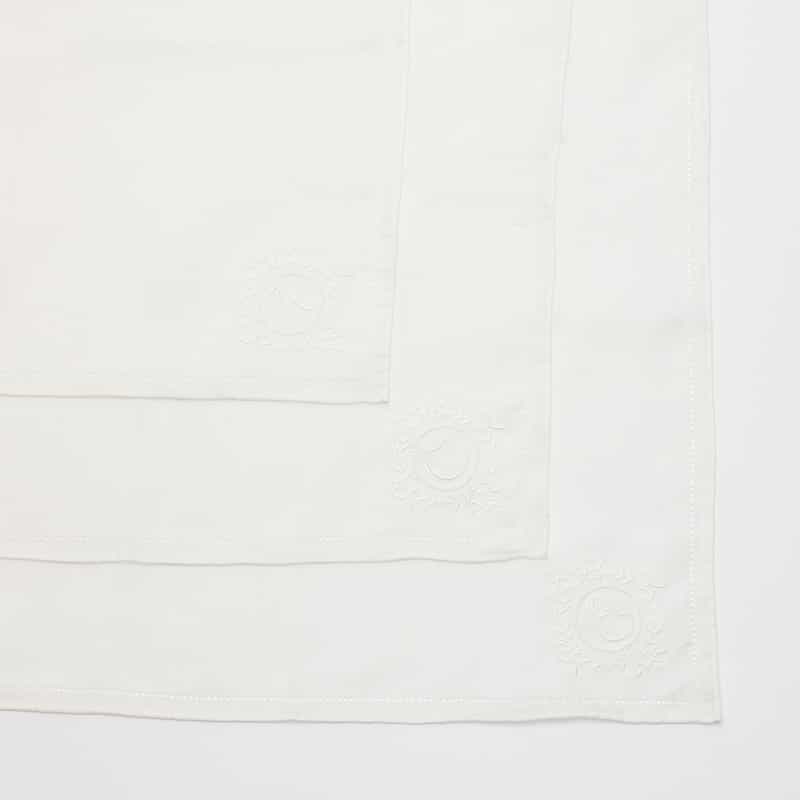 BARNEYS NEW YORK イニシャルリネンハンカチ WHITE