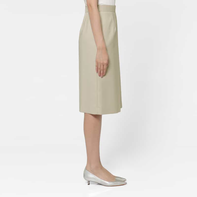 BARNEYS NEW YORK ストレッチ素材ラップデザインAラインスカート BEIGE