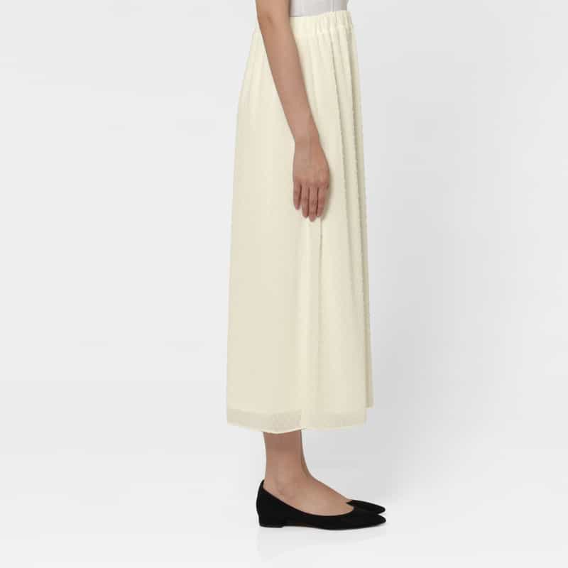 BARNEYS NEW YORK ウォッシャブル ドットカットジャカード素材フレアロングスカート IVORY