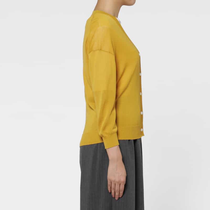BARNEYS NEW YORK Vネック コンパクト ニットカーディガン MUSTARD