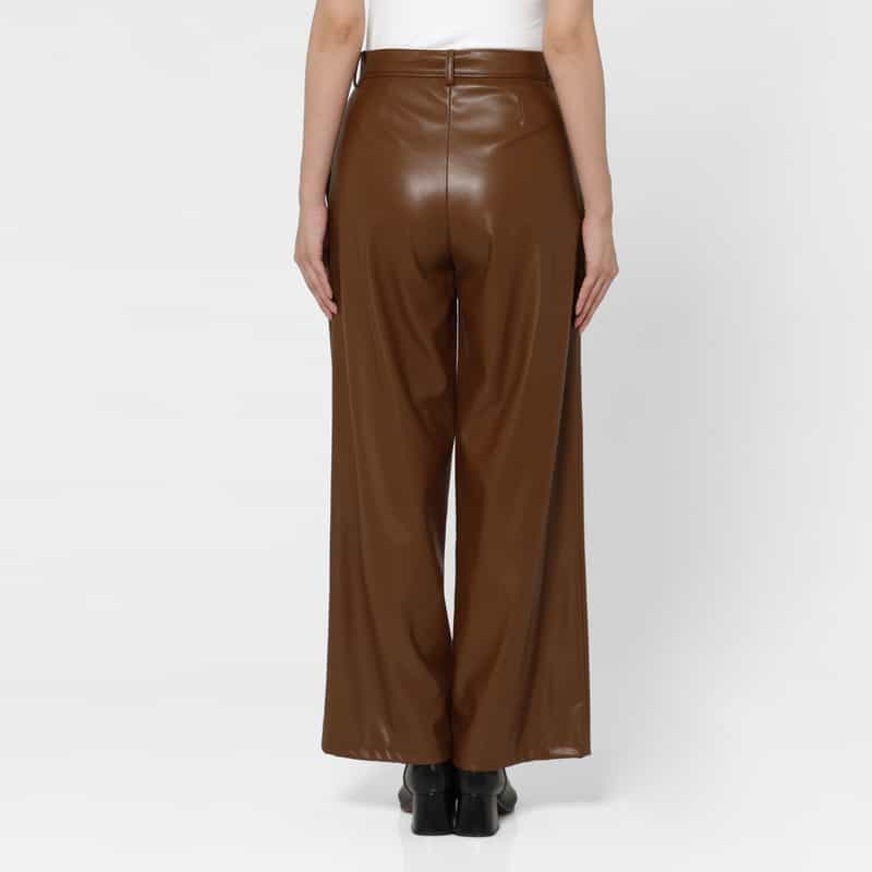 BARNEYS NEW YORK フェイクレザー ベルテッドワイドパンツ BROWN