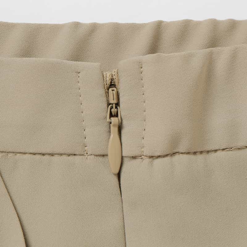 BARNEYS NEW YORK ウォッシャブル ダブルクロス素材テーパードパンツ BEIGE