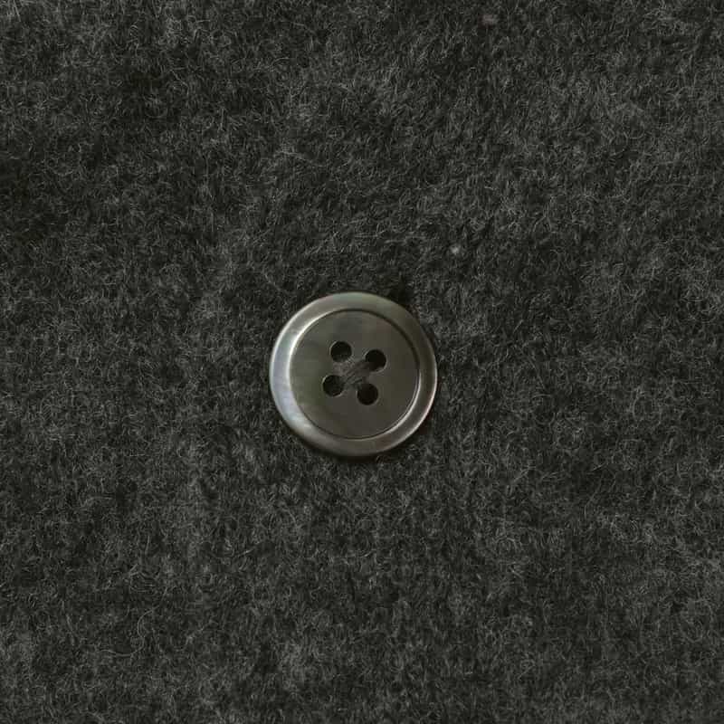 BARNEYS NEW YORK ブークレ素材ニットカーディガン DARK GRAY