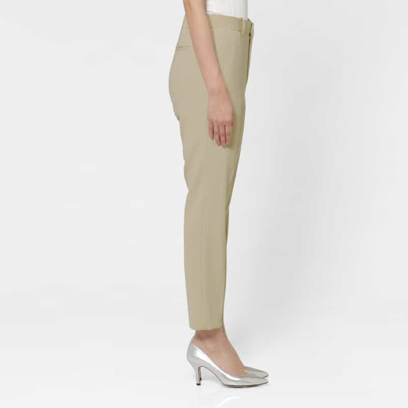 BARNEYS NEW YORK ダブルクロス素材テーパードパンツ BEIGE
