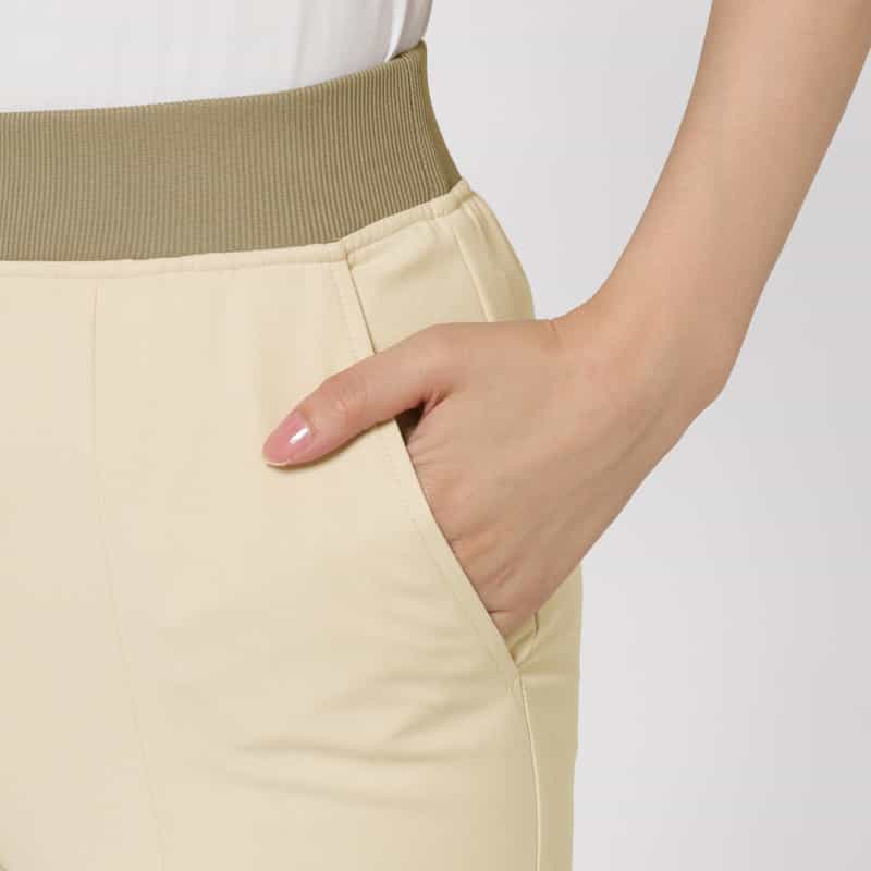 BARNEYS NEW YORK ウォッシャブル　スリット入りクロップドパンツ BEIGE