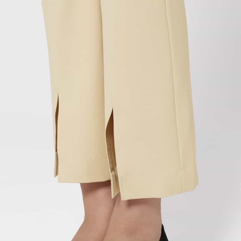 BARNEYS NEW YORK ウォッシャブル　スリット入りクロップドパンツ BEIGE