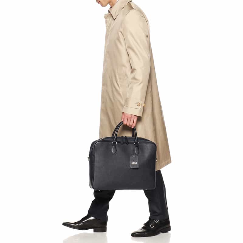 BARNEYS NEW YORK レザーブリーフケース NAVY