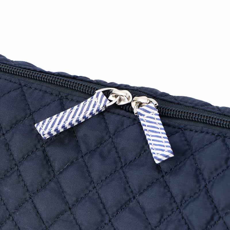 BARNEYS NEW YORK ライオンキルティングポーチ NAVY