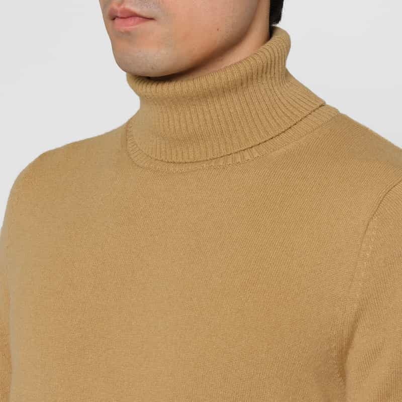BARNEYS NEW YORK カシミヤ100％タートルネックニットプルオーバー CAMEL