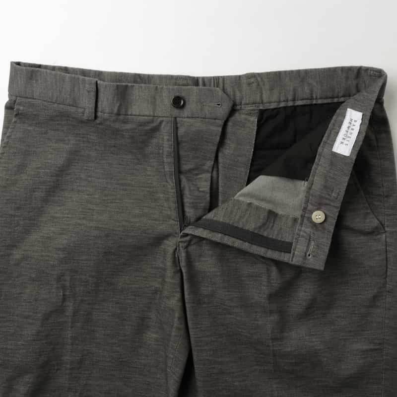 BARNEYS NEW YORK ストレッチ素材ストレートパンツ GRAY