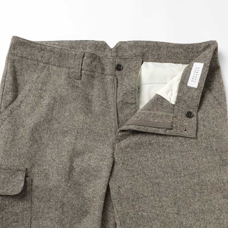 BARNEYS NEW YORK ストレッチ素材カーゴパンツ BROWN