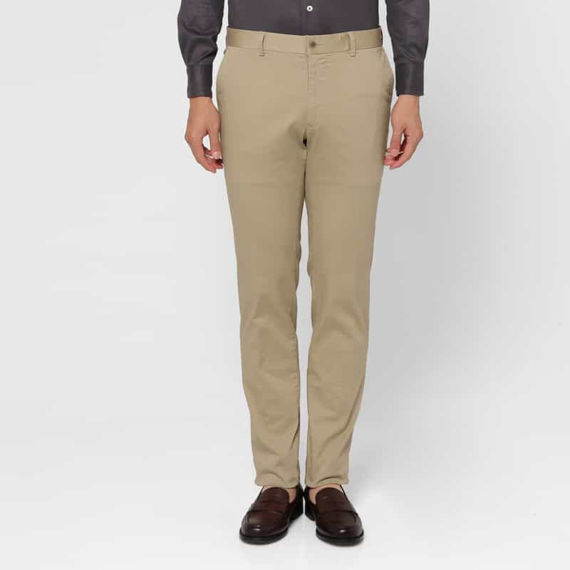BARNEYS NEW YORK ストレッチ素材テーパードパンツ BEIGE