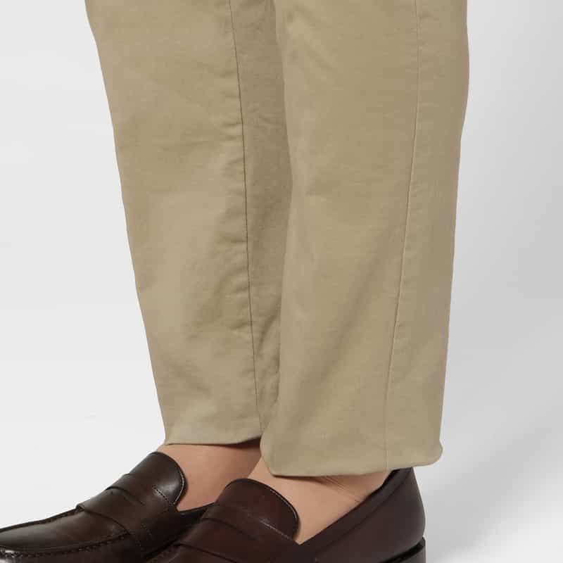 BARNEYS NEW YORK ストレッチ素材テーパードパンツ BEIGE