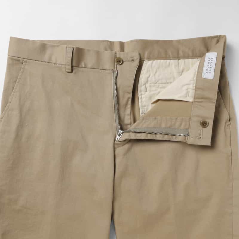 BARNEYS NEW YORK ストレッチ素材テーパードパンツ BEIGE