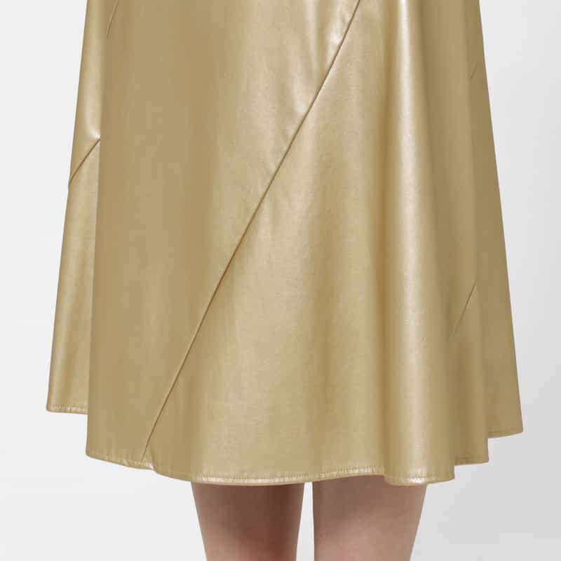 BARNEYS NEW YORK フェイクレザー アシンメトリーミディスカート GOLD