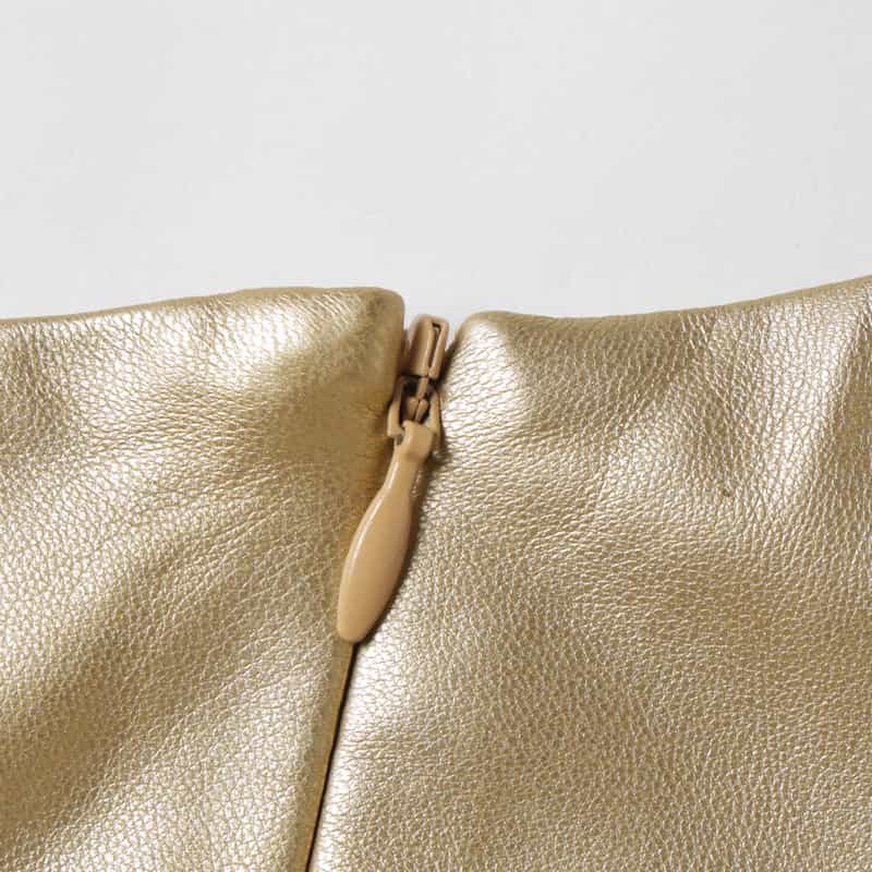 BARNEYS NEW YORK フェイクレザー アシンメトリーミディスカート GOLD
