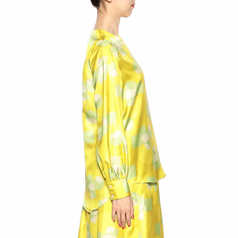 BARNEYS NEW YORK セットアップウォッシャブルジオメトリック柄プリントブラウス(ボウタイ付き) YELLOW