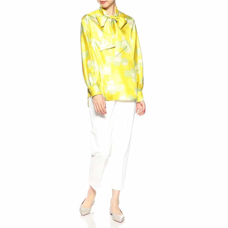 BARNEYS NEW YORK セットアップウォッシャブルジオメトリック柄プリントブラウス(ボウタイ付き) YELLOW