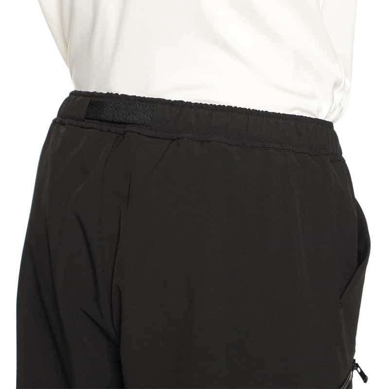 BARNEYS NEW YORK セットアップナイロンストレッチショーツ BLACK