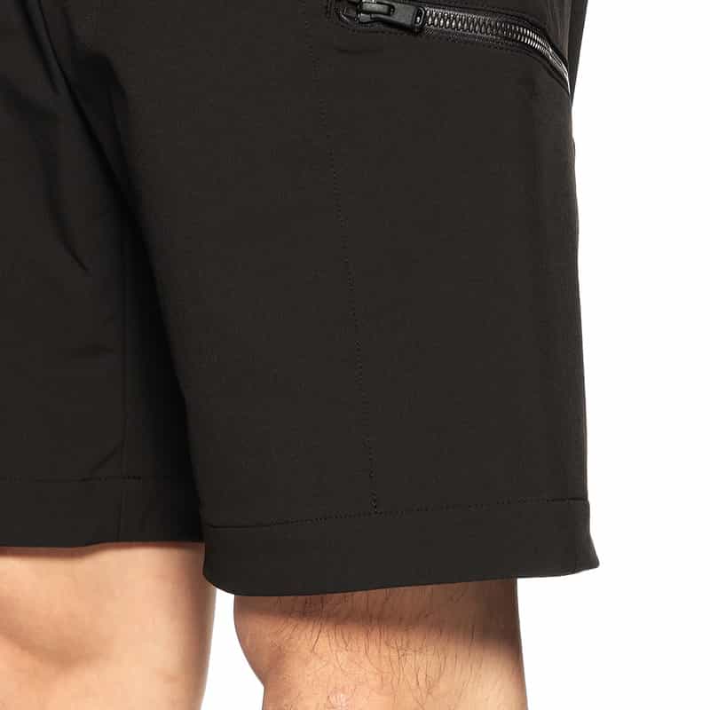 BARNEYS NEW YORK セットアップナイロンストレッチショーツ BLACK