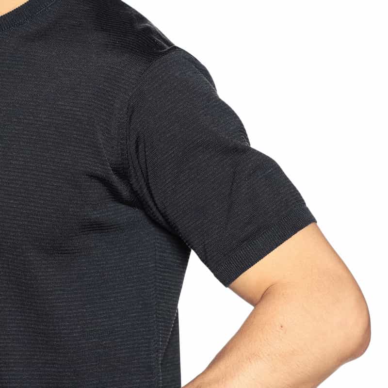 BARNEYS NEW YORK マイクロボーダーニットソー NAVY