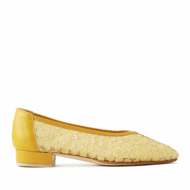 BARNEYS NEW YORK チャンキーヒールレースパンプス YELLOW