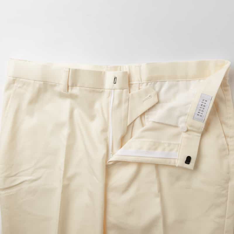 BARNEYS NEW YORK ツイル素材カジュアルショーツ WHITE