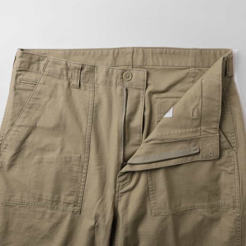 BARNEYS NEW YORK コットン素材ベイカーパンツ BEIGE
