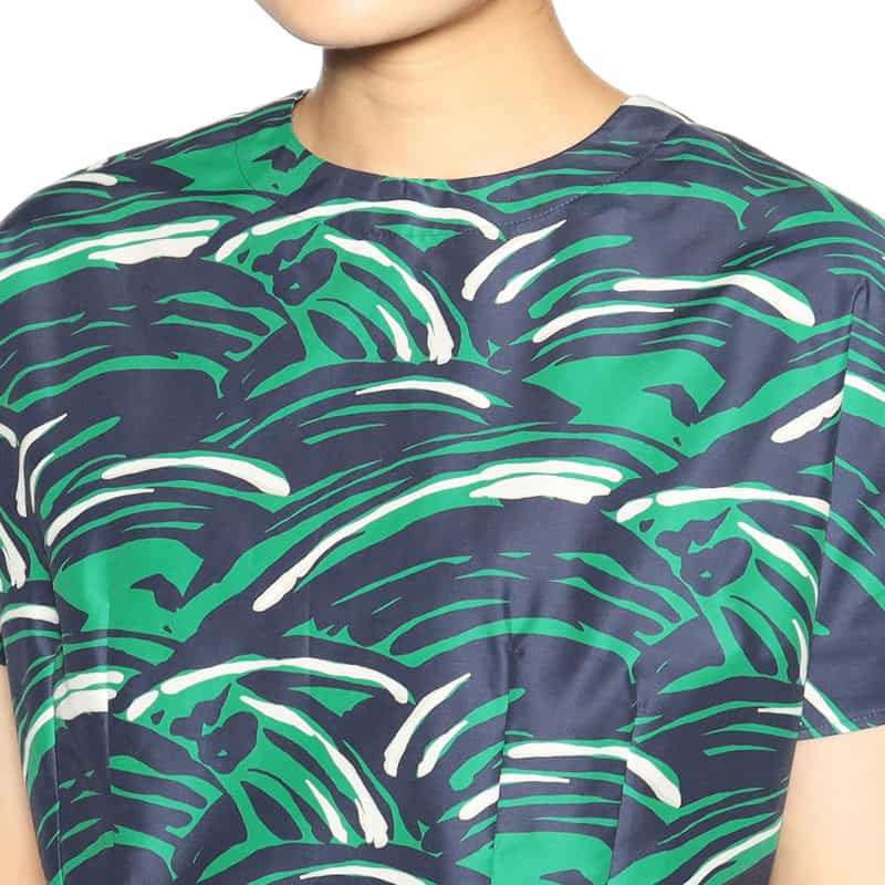 BARNEYS NEW YORK セットアップウォッシャブルプリントフロントタックプルオーバーブラウス NAVY