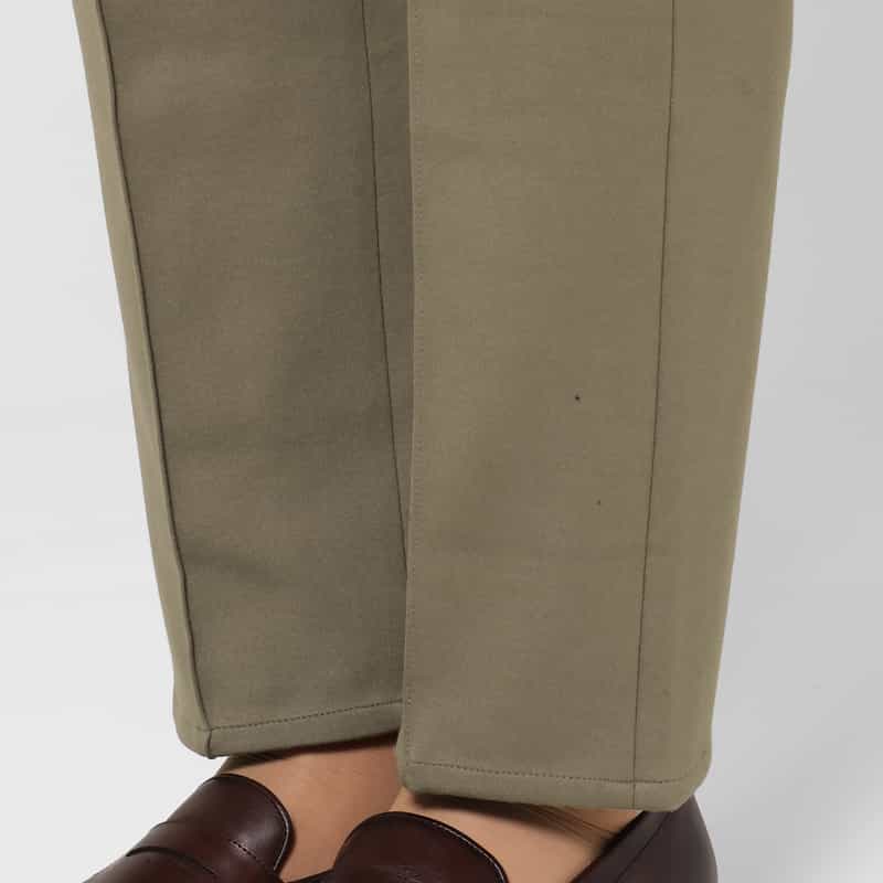 BARNEYS NEW YORK ストレッチ素材イージーパンツ BEIGE