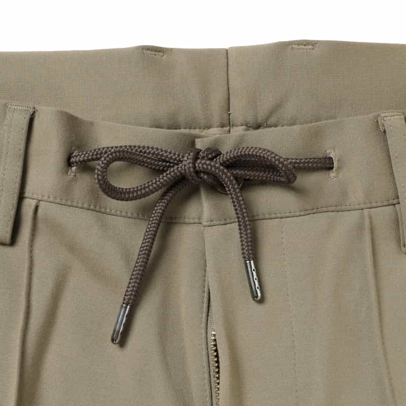 BARNEYS NEW YORK ストレッチ素材イージーパンツ BEIGE