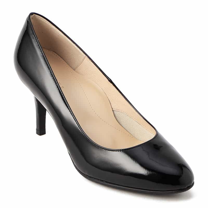 BARNEYS NEW YORK アーモンドトゥパテントパンプス BLACK