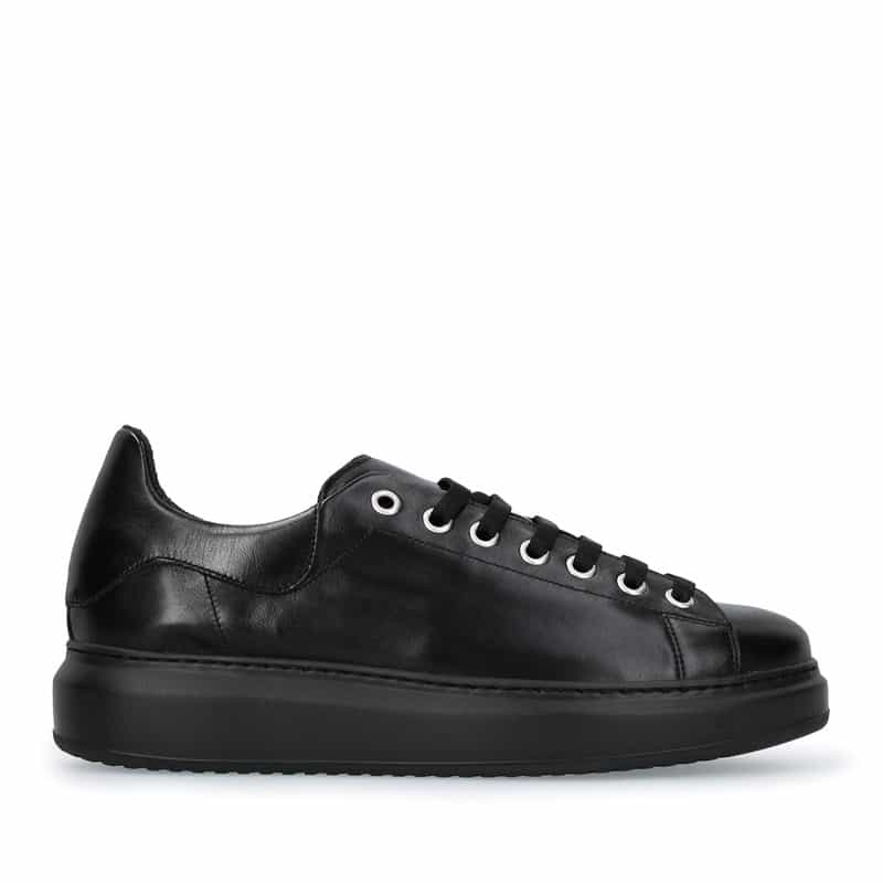 BARNEYS NEW YORK チャンキーソールレースアップスニーカー BLACK