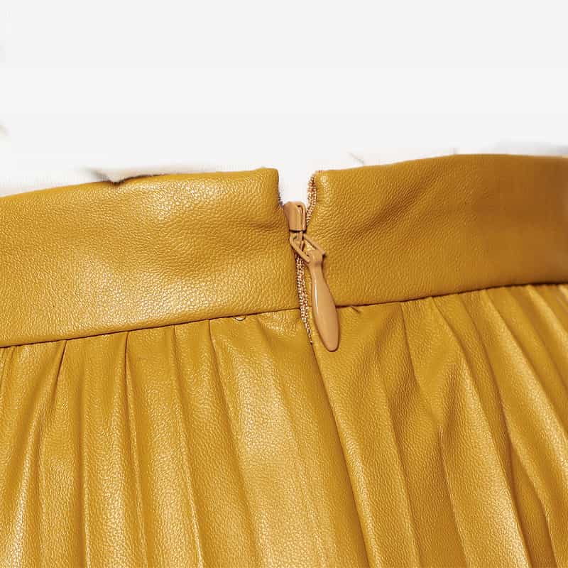 BARNEYS NEW YORK フェイクレザーアシンメトリープリーツスカート YELLOW