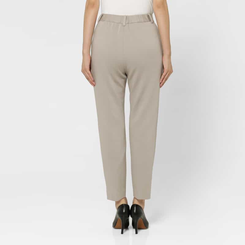 BARNEYS NEW YORK デュアルウォーム素材テーパードパンツ GRAY BEIGE