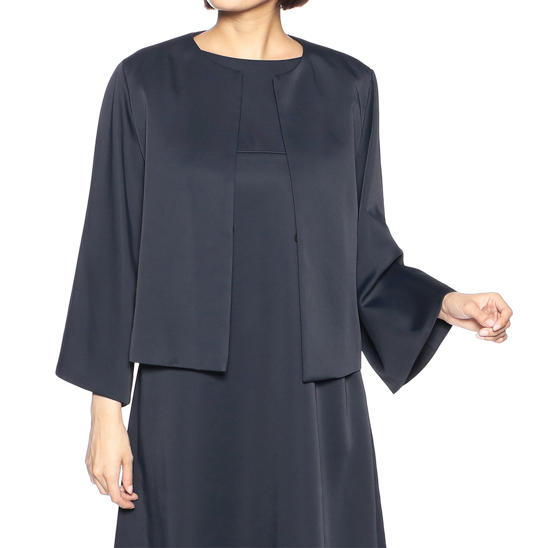 セットアップノーカラージャケット