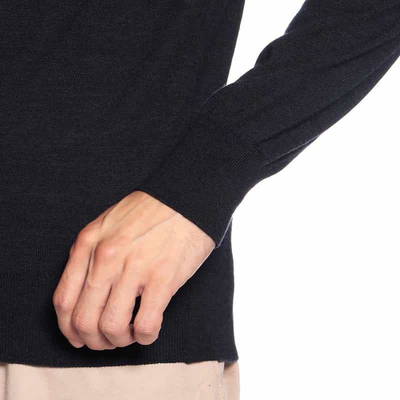 BARNEYS NEW YORK Vネックニットプルオーバー(ロロ・ピアーナ社製ウール使用) NAVY