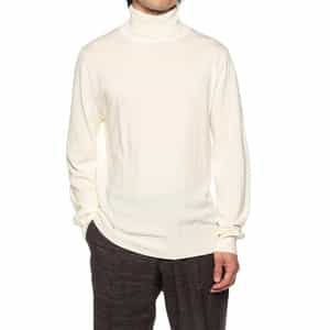 タートルネックニットプルオーバー（ロロ・ピアーナ社製ウール使用）