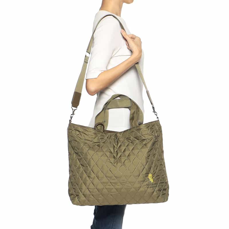 BARNEYS NEW YORK ライオンキルティングマザートートバッグ KHAKI