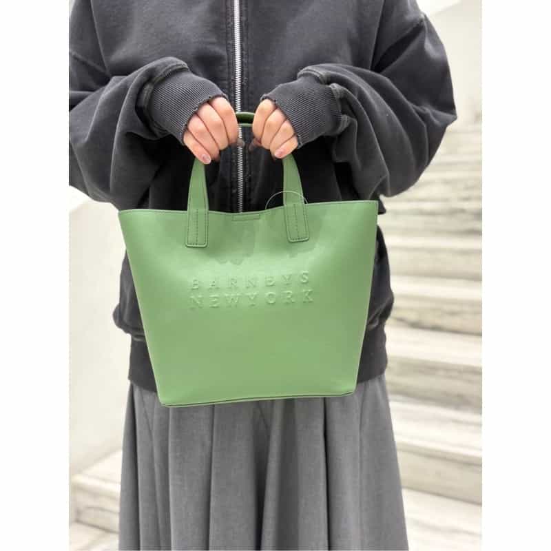 BARNEYS NEW YORK ロゴトートバッグ （S） GREEN