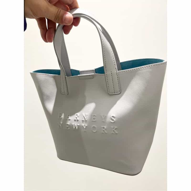 BARNEYS NEW YORK ロゴトートバッグ （S） LT GRAY