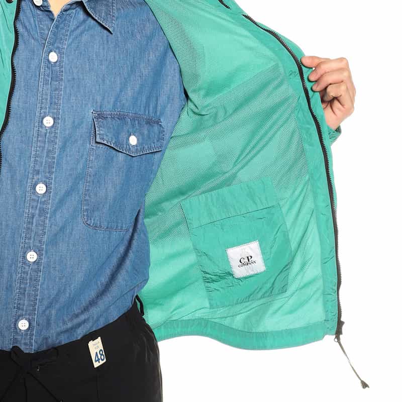 CP COMPANY 防水シャツブルゾン “CHROME-R" LIGHT GREEN
