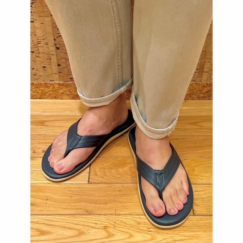 ISLAND SLIPPER ISLAND SLIPPER＜アイランドスリッパ＞トングサンダル "PT202" NAVY