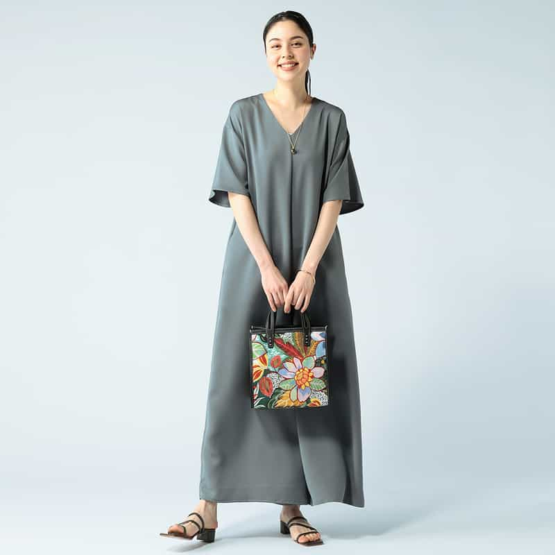 BARNEYS NEW YORK ウォッシャブルVネックハーフスリーブオールインワン GRAY