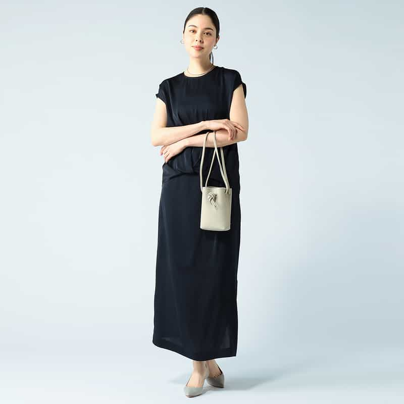 BARNEYS NEW YORK セットアップウォッシャブルシルクストレッチクルーネックプルオーバー NAVY