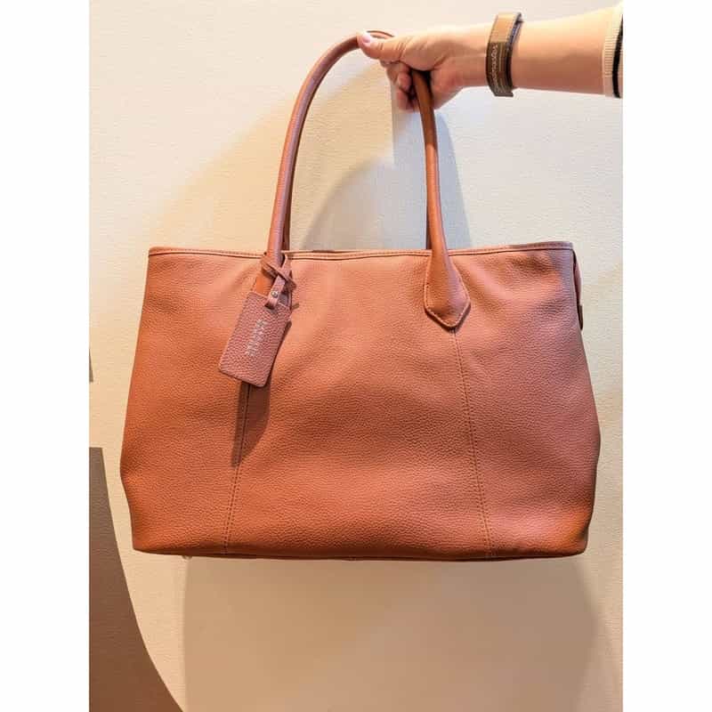 BARNEYS NEW YORK レザートートバッグ（M） BROWN