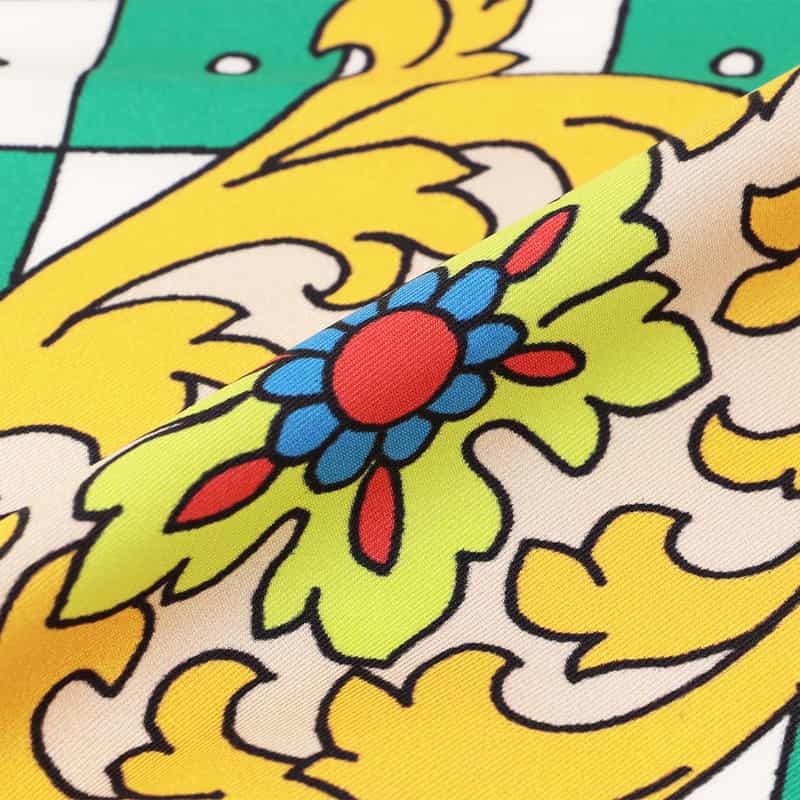 DIEFFE KINLOCH シルクスカーフ LIGHT GRAY