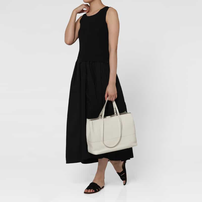 BARNEYS NEW YORK 横型レザートートバッグ OFF WHITE