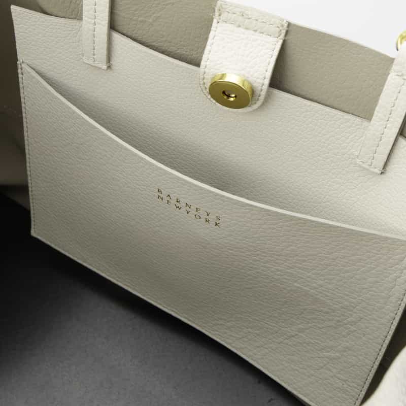 BARNEYS NEW YORK 横型レザートートバッグ OFF WHITE