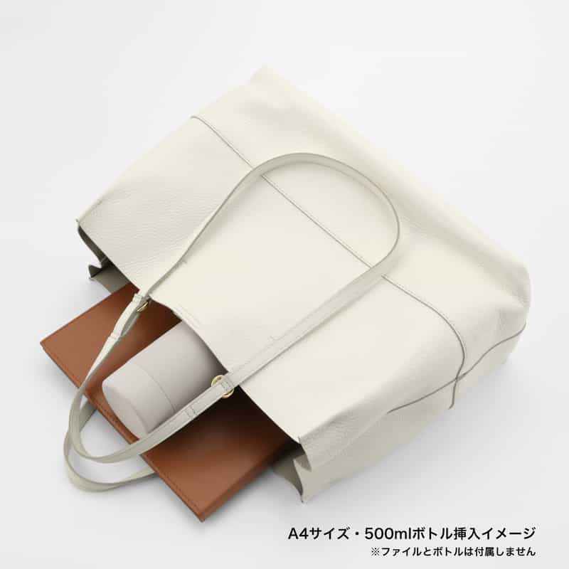 BARNEYS NEW YORK 横型レザートートバッグ OFF WHITE